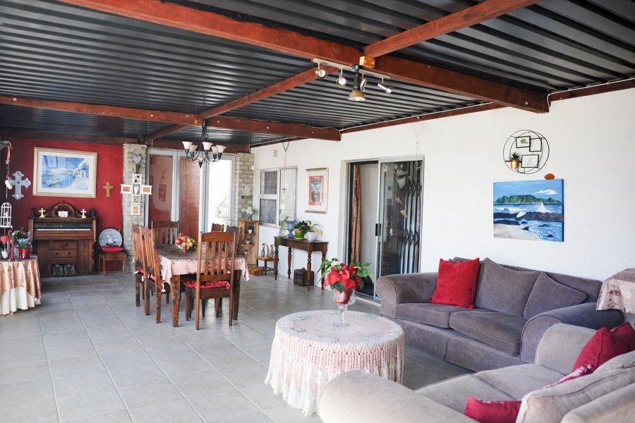 5 Bedroom Property for Sale in McDougall